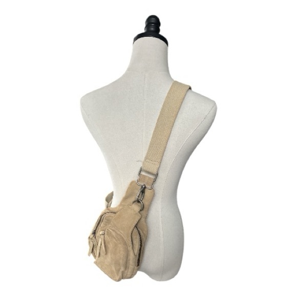 Free People Hudson beige suede sling bag with adjustable strap - Picture 2 of 13
